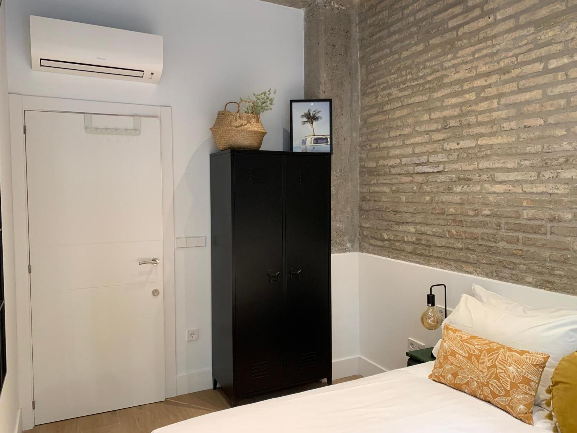 La Reina Beach Rooms Valência Exterior foto